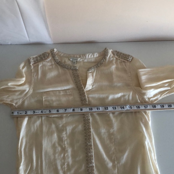 Sonoma Button Up Blouse w/ Roll and Snap Sleeve Extra Small - Picture 5 of 10